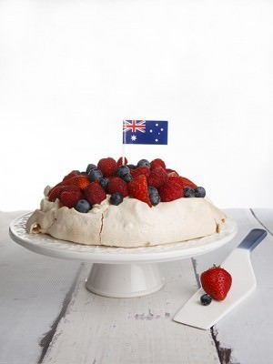 Berry Topped Australia Day Pavlova | Meat and Travel