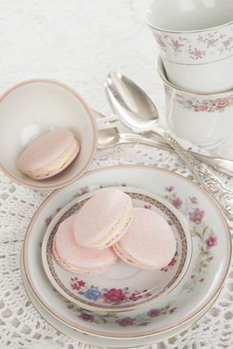 A Girly Pink Macaron - Turkish Delight Macarons | Meat and Travel